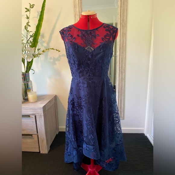 Pilgrim - Size 12 Stunning Navy Blue high low lace gown Also selling size 8 NWT - Picture 3 of 11
